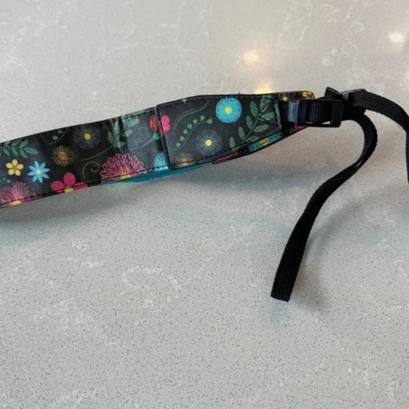 FujiFilm Instax Mini Floral Camera Strap - Picture 2 of 5